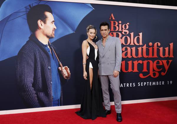 Bilder des Jahres 2025, Entertainment 09 September Colin Farrell and Margot Robbie arrive on the red carpet at the A Big Bold Beautiful Journey New York Premiere at AMC Lincoln Square Theater on Monday, September 15, 2025 in New York City  NYP20250915101 JOHNxANGELILLO