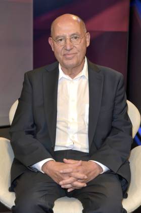 Gregor Gysi in der ARD-Talkshow maischberger im Studio Berlin Adlershof. Berlin, 16.09.2025