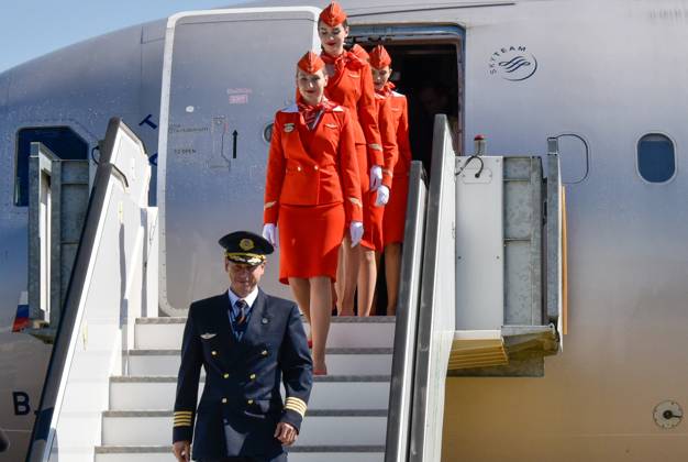 RUSSIA, KRASNODAR - SEPTEMBER 17, 2025: Members of the crew step off their plane as an Aeroflot flight from Moscow arrives at Krasnodar International Airport. Operations resumed on 11 September 2025, it is the first civil flight to land here since 2022 Krasnodar Russia  - ZUMAt113 20250917_zaa_t113_096 Copyright: xRomanxSokolovx