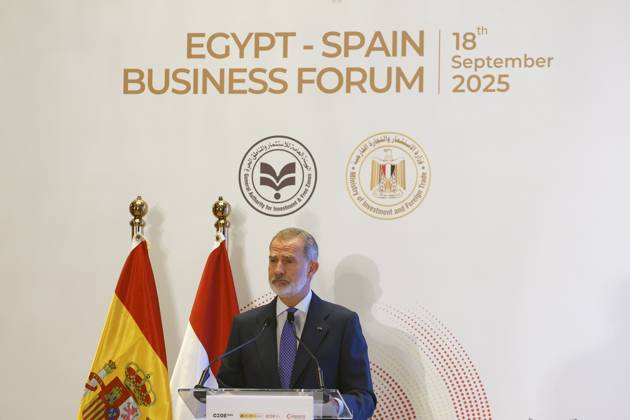 Spain s King, Felipe VI (c), delivers a speech during a Spanish and Egyptian business forum held in the framework of his visit in the country in Cairo, Egypt, 18 September 2025. Spain s King Felip VI visits Egypt !ACHTUNG: NUR REDAKTIONELLE NUTZUNG! Copyright: xJuanJoxMartinx GRAF6662 20250918-55017955060_1