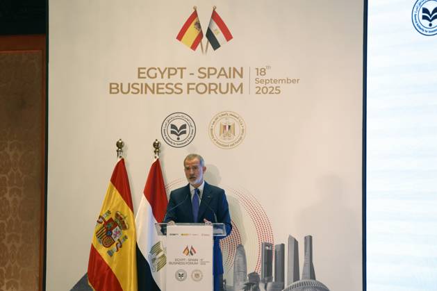 Spain s King, Felipe VI (c), delivers a speech during a Spanish and Egyptian business forum held in the framework of his visit in the country in Cairo, Egypt, 18 September 2025. Spain s King Felip VI visits Egypt !ACHTUNG: NUR REDAKTIONELLE NUTZUNG! Copyright: xJuanJoxMartinx GRAF6665 20250918-55017955094_1