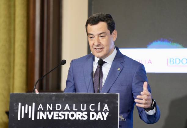 RECORD DATE NOT STATED The president of the Junta de Andalucia, Juanma Moreno, during his speech at the VII Foro Andalucia Investors Day of El Confidencial On September 23, 2025, in Seville Andalucia, Spain The Andalusian Budget for the year 2026 will include a new package of tax rebates from which thousands of Andalusian citizens can benefit, such as a 30 percent deduction on veterinary expenses, with a limit of up to 100 euros, during the first year for families acquiring a pet. The estimated impact of this measure amounts to 12 million a year, which will be translated, in practice, in more saving capacity for all those Andalusians who share their life with a pet This has been announced by the president of the Junta de Andalucia, Juanma Moreno, during his spee 6975251