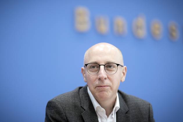 Sinan Selen, Wirtschaftsschutzbericht DEU, Deutschland, Germany, Berlin, 18.09.2025 Sinan Selen , designierter Praesident und Vizepraesident vom Bundesamt fuer Verfassungsschutz BfV , waehrend der Bundespressekonferenz zum Thema Vorstellung Wirtschaftsschutzbericht in Berlin Deutschland en: Sinan Selen , designated President and Vice President of the Federal Office for the Protection of the Constitution BfV during the Federal Press Conference on the presentation of the Economic Protection Report Wirtschaftsschutzbericht in Berlin Germany