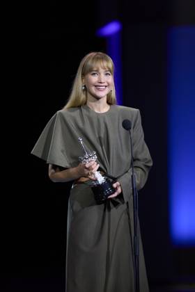 73rd San Sebastian International Film Festival: ˜Jennifer Lawrence - Donostia Award Jennifer Lawrence receives the Donosti Award during 73rd San Sebastian International Film Festival at Kursaal Palace on September 26, 2025 in Donostia San Sebastian, Spain Photo by IMAGO MPG Donostia San Sebastian Kursaal Palace Euskadi Spain  Copyright: xMPGx