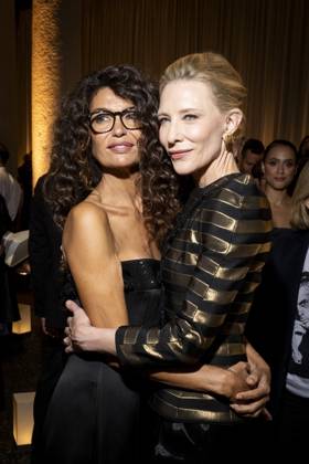 Bilder des Jahres 2025, Entertainment 09 September Milan Fashion Week - Women S S 2026 Giorgio Armani Fashion Show Front Row Pinacoteca di Brera - Milan, Italy Afef Jnifen;Cate Blanchett Milan Fashion Week - Women S S 2026 Giorgio Armani Fashion Show Front Row Pinacoteca di Brera - Milan, Italy 28th September 2025  Copyright: xALFONSOxCATALANO SGPITALIAx
