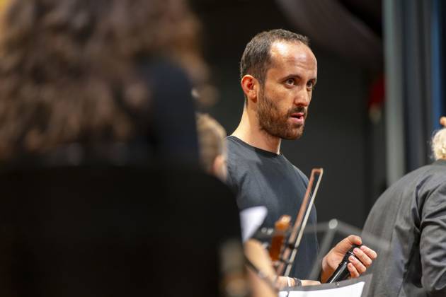 26.09.2025, Internationales Klassikfestival: Festival der Nationen 2025, im Kurhaus Bad Wörishofen (Unterallgäu), Klassik for Kids: Schulkonzert für Schülerinnen und Schüler im Kursaal mit dem vbw-Festivalorchester und Christoph Adt (Dirigent), Stargast der Pianist Igor Levit (Deutschland), 26.09.2025, Klassikfestival Bad Wörishofen 26.09.2025, Klassikfestival Bad Wörishofen