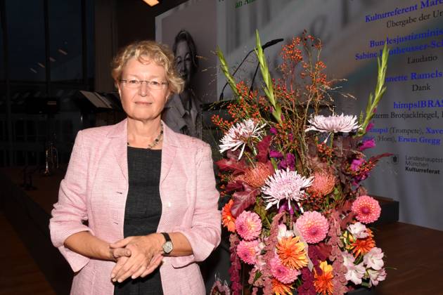Annette Rammelsberger. SZ Journalistin Preistraegerin Muenchen 30.09.2025 Literaturhaus Publizistikpreises 2025 an die Journalistin Annette Rammelsberger SZ Publizistikpreis ist mit 10.000 Euro dotiert wird, alternierend mit dem Literatur und Uebersetzungspreis, alle drei Jahre vergeben. Muenchen