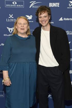 Hildegard Schroedter und Simon Steinhorst bei der Verleihung des Deutschen Schauspielpreises 2025 im Hotel Pullman Berlin Schweizerhof. Berlin, 09.10.2025