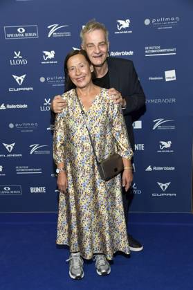 Heinrich Schafmeister mit Ehefrau Jutta Schafmeister bei der Verleihung des Deutschen Schauspielpreises 2025 im Hotel Pullman Berlin Schweizerhof. Berlin, 09.10.2025