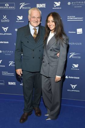 Bernhard Schütz und Samirah Breuer bei der Verleihung des Deutschen Schauspielpreises 2025 im Hotel Pullman Berlin Schweizerhof. Berlin, 09.10.2025
