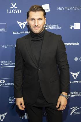 Flamur Aljiji bei der Verleihung des Deutschen Schauspielpreises 2025 im Hotel Pullman Berlin Schweizerhof. Berlin, 09.10.2025