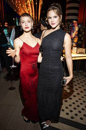 Nora Islei und Maja Enger bei der Verleihung des Deutschen Schauspielpreises 2025 im Hotel Pullman Berlin Schweizerhof. Berlin, 09.10.2025