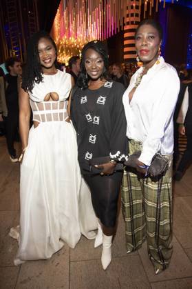 Victoire Laly, Karmela Shako und Dayan Kodua bei der Verleihung des Deutschen Schauspielpreises 2025 im Hotel Pullman Berlin Schweizerhof. Berlin, 09.10.2025