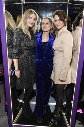 Marie von den Benken, Sarah Alles und Yara Hoffmann bei der Verleihung des Deutschen Schauspielpreises 2025 im Hotel Pullman Berlin Schweizerhof. Berlin, 09.10.2025