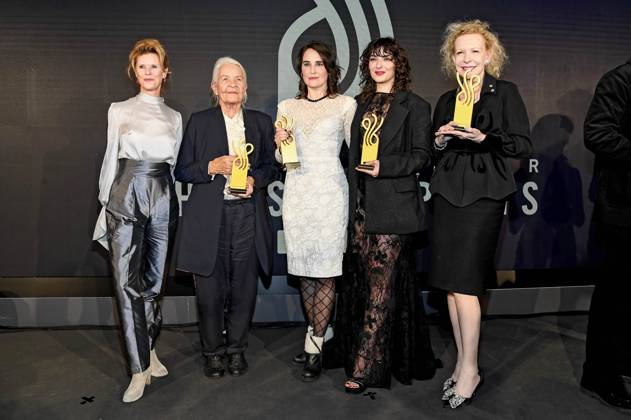 Leslie Malton, Hildegard Schmahl, Jennifer Sabel, Seyneb Saleh und Sunnyi Melles bei der Verleihung des Deutschen Schauspielpreises 2025 im Hotel Pullman Berlin Schweizerhof. Berlin, 09.10.2025