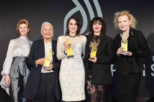 Leslie Malton, Hildegard Schmahl, Jennifer Sabel, Seyneb Saleh und Sunnyi Melles bei der Verleihung des Deutschen Schauspielpreises 2025 im Hotel Pullman Berlin Schweizerhof. Berlin, 09.10.2025