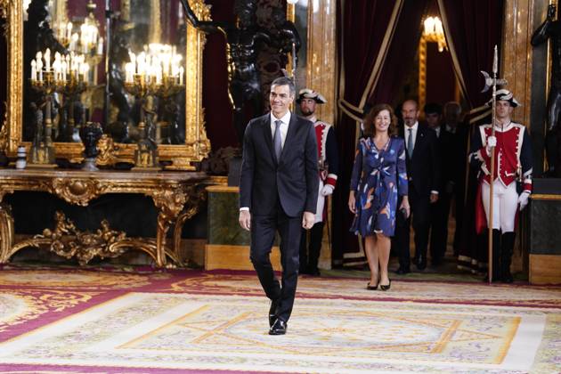 The King and Queen, the Princess of Asturias and the Infanta Sofia preside over a reception at the Royal Palace for the National Holiday The President of the Government and Secretary General of the PSOE, Pedro Sanchez, and the President of the Congress, Francina Armengol, during the reception on the occasion of the National Holiday, at the Royal Palace, on October 12, 2025, in Madrid Spain The event is presided over by the King and Queen, the Princess of Asturias and the Infanta Sofia after the solemn act of homage to the National Flag and the military parade that has been held in the Plaza de Cánovas del Castillo The commemoration of the National Day aims to solemnly remember moments of the collective history that are part of the common h Copyright: xA.xPÃ rezxMecax 7022232