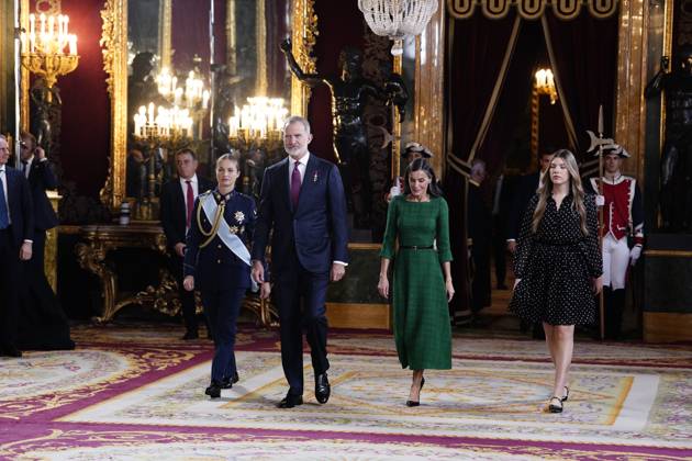 The King and Queen, the Princess of Asturias and the Infanta Sofia preside over a reception at the Royal Palace for the National Holiday Queen Letizia greets the writer Álvaro Pombo during the reception on the occasion of the National Holiday, at the Royal Palace, on October 12, 2025, in Madrid Spain The event is presided over by the King and Queen, the Princess of Asturias and the Infanta Sofia after the solemn act of homage to the National Flag and the military parade that has been held in the Plaza de Cánovas del Castillo The commemoration of the National Holiday aims to solemnly remember moments of collective history that are part of the common historical, cultural and social heritage, assumed as such by the vast majority of citizens 1 Copyright: xA.xPÃ rezxMecax 7022796