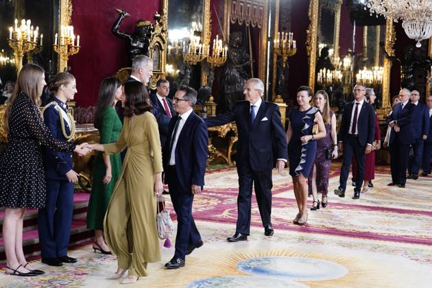 The King and Queen, the Princess of Asturias and the Infanta Sofia preside over a reception at the Royal Palace for the National Day of the National Holiday King Felipe and Queen Letizia, Princess Leonor and Infanta Sofia during the reception on the occasion of the National Holiday, at the Royal Palace, on October 12, 2025, in Madrid Spain The event is presided over by the King and Queen, the Princess of Asturias and the Infanta Sofia after the solemn act of homage to the National Flag and the military parade that has been held in the Plaza de Cánovas del Castillo The commemoration of the National Holiday aims to solemnly remember moments of collective history that are part of the common historical, cultural and social heritage, assumed as Copyright: xA.xPÃ rezxMecax 7022889