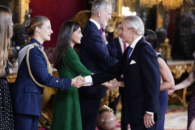 The King and Queen, the Princess of Asturias and the Infanta Sofia preside over a reception at the Royal Palace for the National Day of the National Holiday King Felipe and Queen Letizia, Princess Leonor and Infanta Sofia during the reception on the occasion of the National Holiday, at the Royal Palace, on October 12, 2025, in Madrid Spain The event is presided over by the King and Queen, the Princess of Asturias and the Infanta Sofia after the solemn act of homage to the National Flag and the military parade that has been held in the Plaza de Cánovas del Castillo The commemoration of the National Holiday aims to solemnly remember moments of collective history that are part of the common historical, cultural and social heritage, assumed as Copyright: xA.xPÃ rezxMecax 7022891