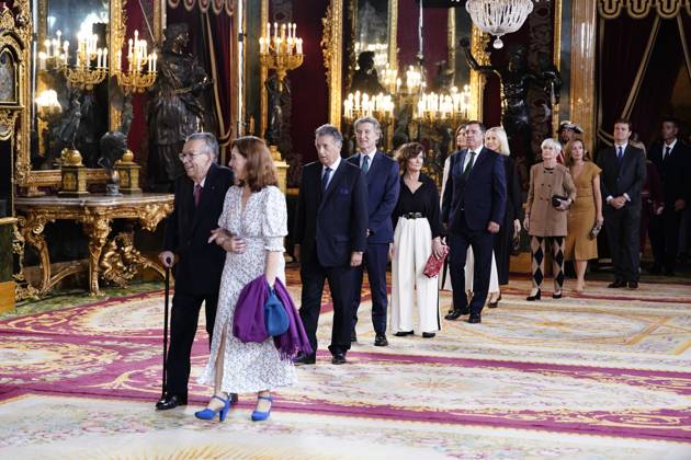 The King and Queen, the Princess of Asturias and the Infanta Sofia preside over a reception at the Royal Palace for the National Day of the National Holiday King Felipe and Queen Letizia, Princess Leonor and Infanta Sofia during the reception on the occasion of the National Holiday, at the Royal Palace, on October 12, 2025, in Madrid Spain The event is presided over by the King and Queen, the Princess of Asturias and the Infanta Sofia after the solemn act of homage to the National Flag and the military parade that has been held in the Plaza de Cánovas del Castillo The commemoration of the National Day aims to solemnly recall moments of collective history that are part of the common historical, cultural and social heritage, assumed as such Copyright: xA.xPÃ rezxMecax 7023047