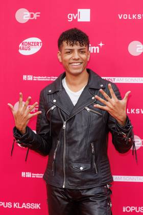 Award - Deutscher Filmpreis 2024 Louis Philippson beim Opus Klassik 2025 im Konzerthaus am Gendarmenmarkt am 12.10.2025 in Berlin. Copyright: xEventpressxKochanx