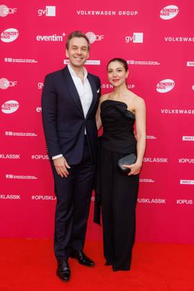 Award - Deutscher Filmpreis 2024 Benjamin Bernheim und Sandra Hamaoui beim Opus Klassik 2025 im Konzerthaus am Gendarmenmarkt am 12.10.2025 in Berlin. Copyright: xEventpressxKochanx