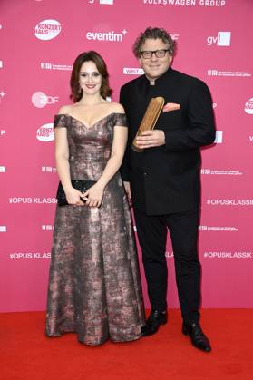 Sophie Gordeladze und Marcus Bosch bei der Verleihung des Opus Klassik 2025 im Konzerthaus am Gendarmenmarkt. Berlin, 12.10.2025
