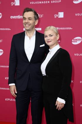 Benjamin Bernheim und Anu Tali bei der Verleihung des Opus Klassik 2025 im Konzerthaus am Gendarmenmarkt. Berlin, 12.10.2025