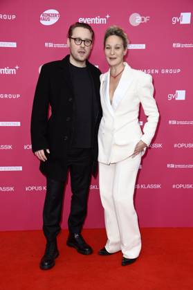 Jeanette Hain mit Sohn Jonas Hain bei der Verleihung des Opus Klassik 2025 im Konzerthaus am Gendarmenmarkt. Berlin, 12.10.2025