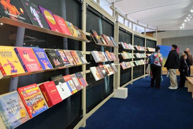 15.10.2025, Frankfurt am Main, DEU, Frankfurter Buchmesse. Blick in den Pavillion des Gastlandes Philippinen