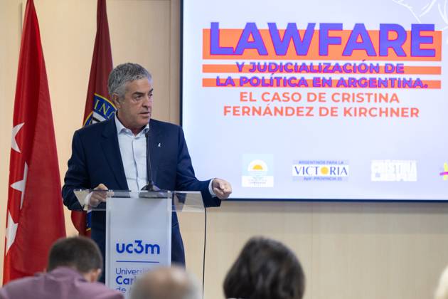 October 15, 2025, Madrid, Madrid, Spain: GREGORIO DALBON, the former Argentine president s lawyer, speaks at the Cristina Libre Conference in Madrid on the lawfare case he is taking to international forums. Madrid Spain - ZUMAl221 20251015_zip_l221_041 Copyright: xIgnacioxLopezxIsasmendix