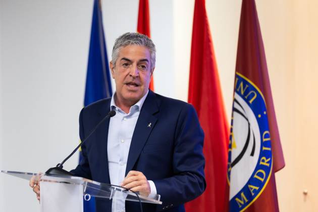 October 15, 2025, Madrid, Madrid, Spain: GREGORIO DALBON, the former Argentine president s lawyer, speaks at the Cristina Libre Conference in Madrid on the lawfare case he is taking to international forums. Madrid Spain - ZUMAl221 20251015_zip_l221_023 Copyright: xIgnacioxLopezxIsasmendix