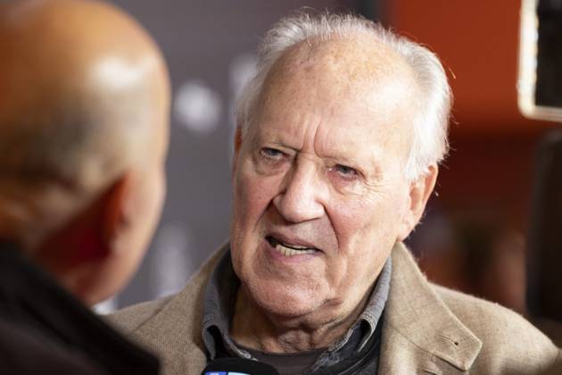 Regisseur, Filmemacher Werner HERZOG (mi.), Preistraeger Filmpreis Koeln 2025, Portrait, Portraet, im Interview, beim Film Festival Cologne, im Filmpalast Koeln, am 16.10.2025.
