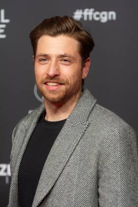 Red Carpet Before The Award Ceremony For Cologne Film Festival 2025 Dominik Flade poses for pictures on the red carpet before the award ceremony of the Cologne Film Festival 2025 at Film Palast in Cologne, Germany, on October 26, 2025. cologne Germany  Copyright: xYingxTangx originalFilename: tang-notitle251016_np2po.jpg