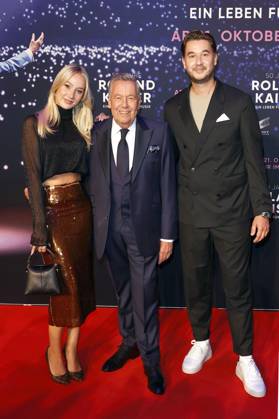 Roland Kaiser mit Tochter Annalena Keiler und Sohn Jan Kaiser bei der Premiere des Dokumentarfilms 50 Jahre Roland Kaiser - Ein Leben für die Musik im Cineplex Münster. Münster, 16.10.2025