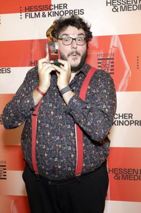 Axel Ranisch bei der 36. Verleihung des Hessischen Film- und Kinopreises 2025 in der Alten Oper. Frankfurt am Main, 17.10.2025