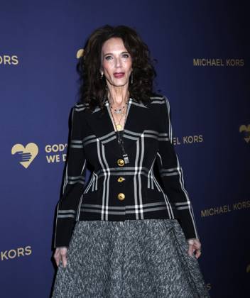 October 20, 2025, New York, Ny, United States: Lynda Carter attends God s Love We Deliver 2025 Golden Heart Awards Celebration. Held at Cathedral Church of St. John the Divine in New York. Zuma Press October 20, 2025. New York United States - ZUMAp281 20251020_zea_p281_168 Copyright: xPhotoxImagexPressx