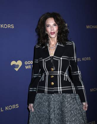 October 20, 2025, New York, Ny, United States: Lynda Carter attends God s Love We Deliver 2025 Golden Heart Awards Celebration. Held at Cathedral Church of St. John the Divine in New York. Zuma Press October 20, 2025. New York United States - ZUMAp281 20251020_zea_p281_162 Copyright: xPhotoxImagexPressx