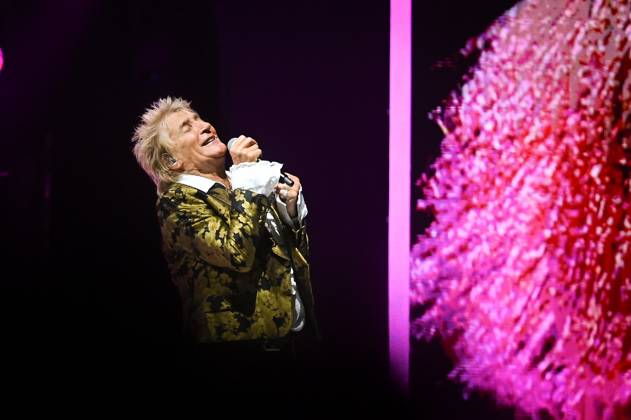 Rod Stewart Live Show In Buenos Aires Rod Stewart performs during his live concert in Buenos Aires, Argentina, on October 22, 2025. Buenos Aires Argentina  Copyright: xGabrielxSotelox originalFilename: sotelo-notitle251022_npUti.jpg
