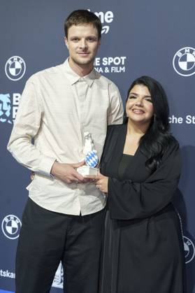 David Seeberg und Cerin Eldor bei der Verleihung vom Blauer Panther - TV & Streaming Award 2025 in der BMW Welt. München, 22.10.2025