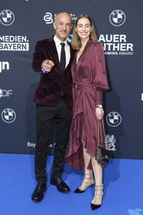 Peyman Amin mit Freundin Sandra Apfelbeck bei der Verleihung vom Blauer Panther - TV & Streaming Award 2025 in der BMW Welt. München, 22.10.2025