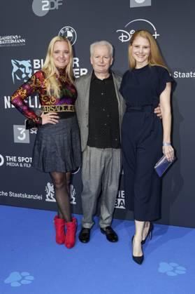Franziska Zawila, Rüdiger Bach und Stephanie Lexer bei der Verleihung vom Blauer Panther - TV & Streaming Award 2025 in der BMW Welt. München, 22.10.2025