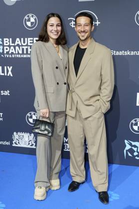 Beritan Balci und Klaus Steinbacher bei der Verleihung vom Blauer Panther - TV & Streaming Award 2025 in der BMW Welt. München, 22.10.2025