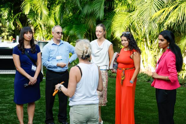 October 23, 2025, St. Petersburg, Florida, USA: Tampa Bay Times staff prepare before the annual Cocktails and News fundraiser event kicks off on Thursday, Oct. 23, 2025, in St. Petersburg. St. Petersburg USA - ZUMAs70_ 20251023_zan_s70_054 Copyright: xJeffereexWoox