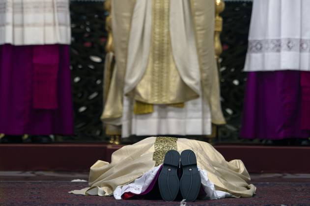 News Themen der Woche KW 43 News Bilder des Tages News Bilder des Tages ITALY - POPE LEO XIV LEADS A MASS FOR THE ORDINATION OF MIROSLAW STANISLAW WACHOWSKJ AT ST PETER S BASILICA IN THE VATICAN - 2025 10 26 Italy, Rome, Vatican, 2025 10 26 Pope Leo XIV leads a mass for the ordination of Miroslaw Stanislaw Wachowski at St Peter s basilica in The Vatican EDITORIAL USE ONLY - NO BOOKS Copyright: xALESSIAxGIULIANIx