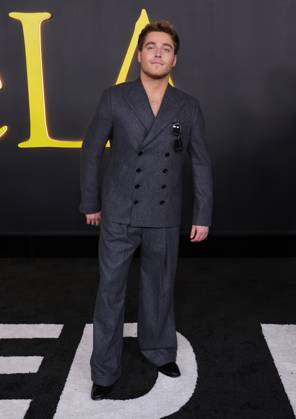 Los Angeles Red Carpet Premiere of HBO Original Comedy Series I Love LA 28 October 2025 . Los Angeles, California - Froy Gutierrez At Los Angeles Red Carpet Premiere of HBO Original Comedy Series I Love LA held at Paramount Studios Theater in Los Angeles., Credit:Sadou Faye Avalon United States, CA, Los Angeles, Paramount Studios Theater Copyright: xSadouxFayex xAvalonx 1048908509