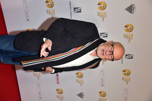 68. Preisverleihung Ernst-Lubitsch-Preis Volker Schlöndorff Ankunft, roter Teppich zur 68. Preisverleihung Ernst-Lubitsch-Preis im kino Babylon Berlin am 29.10.2025