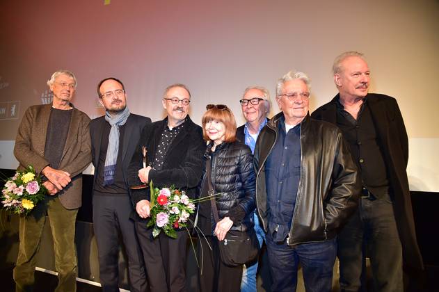 68. Preisverleihung Ernst-Lubitsch-Preis Gerhard Polt, Josef Hader, Ursula Monn, Peter Timm, Henry Hübchen, Leander Haussmann, v.l.n.r zur 68. Preisverleihung Ernst-Lubitsch-Preis im kino Babylon Berlin am 29.10.2025