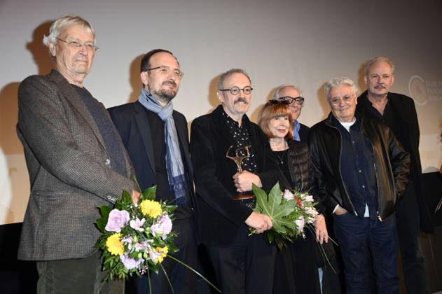 Gerhard Polt, Radek Wegrzyn, Josef Hader, Ursela Monn, Peter Timm, Henry Hübchen und Leander Haußmann bei der 67. Verleihung vom Ernst-Lubitsch-Preis 2025 im Kino Babylon. Berlin, 29.10.2025